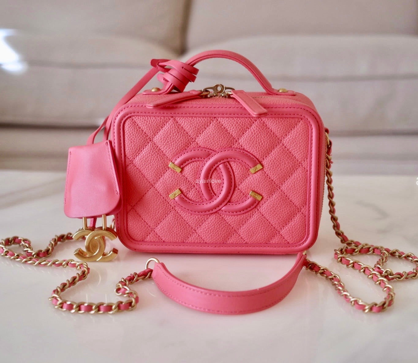 CHANEL Filigree Dark Pink Watermelon Caviar Small Vanity Case