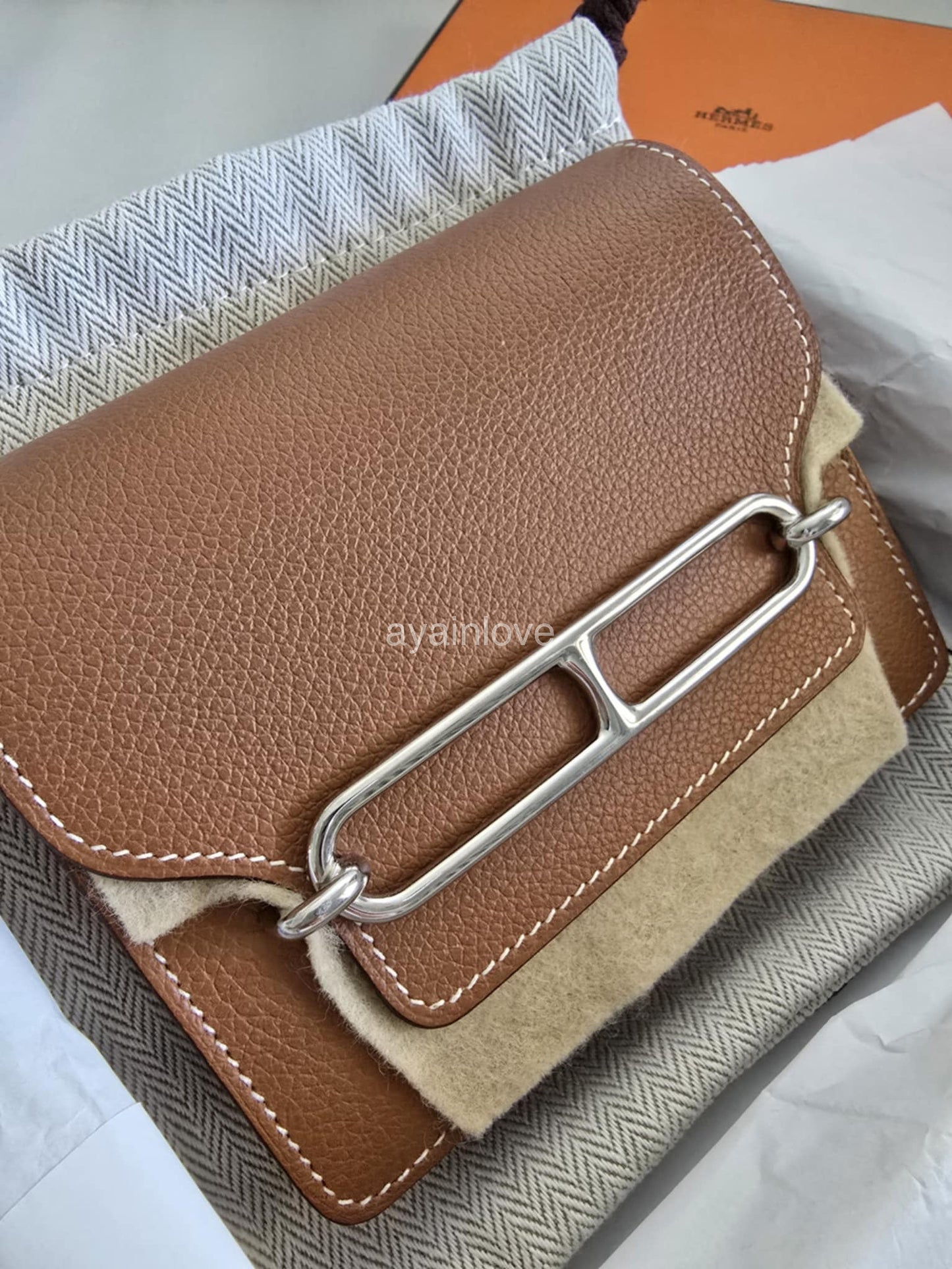 HERMES Roulis Slim Evercolor Gold with Inner Zipped Pouch Palladium Hardware (Z Stamp)