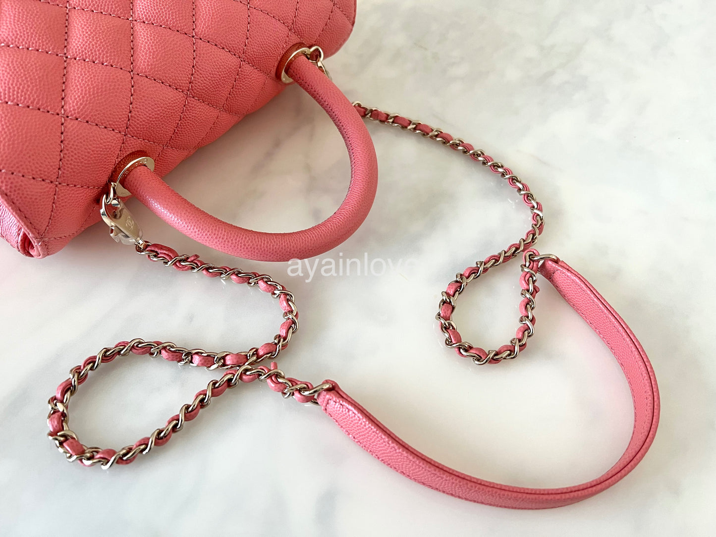 CHANEL 22A Pink Caviar Small 24cm Coco Handle Bag Light Gold Hardware