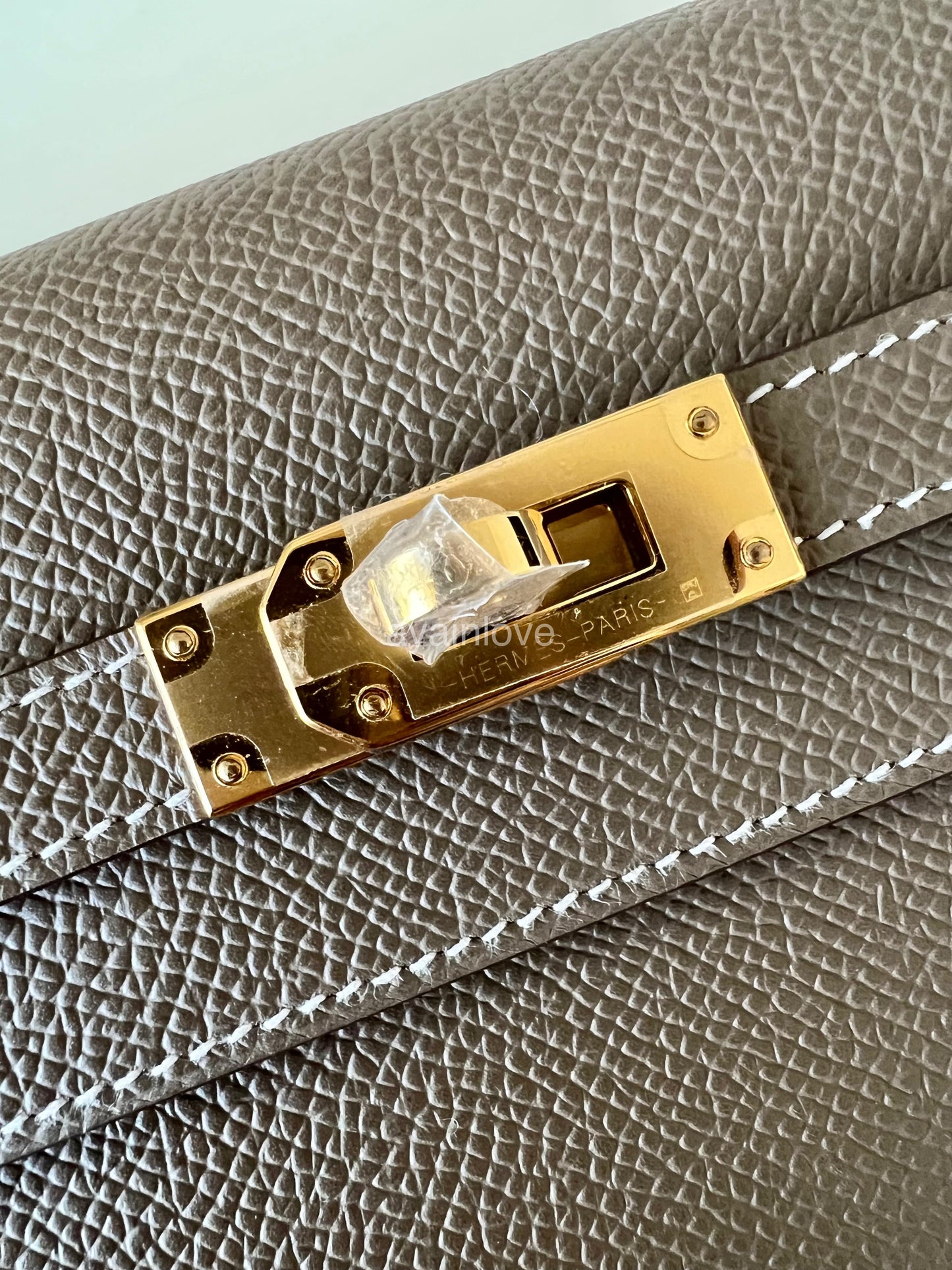 HERMES Kelly To Go 18 KTG Clutch Epsom Etoupe Gold Hardware