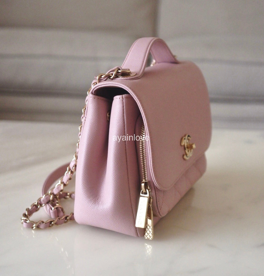 CHANEL Light Pink Caviar Small Business Affinity Light Gold Hardware