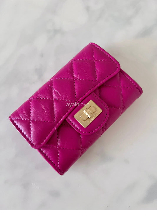 CHANEL 22A Dark Pink Fuchsia Calfskin Reissue Snap Card Holder Brushed Gold Hardware