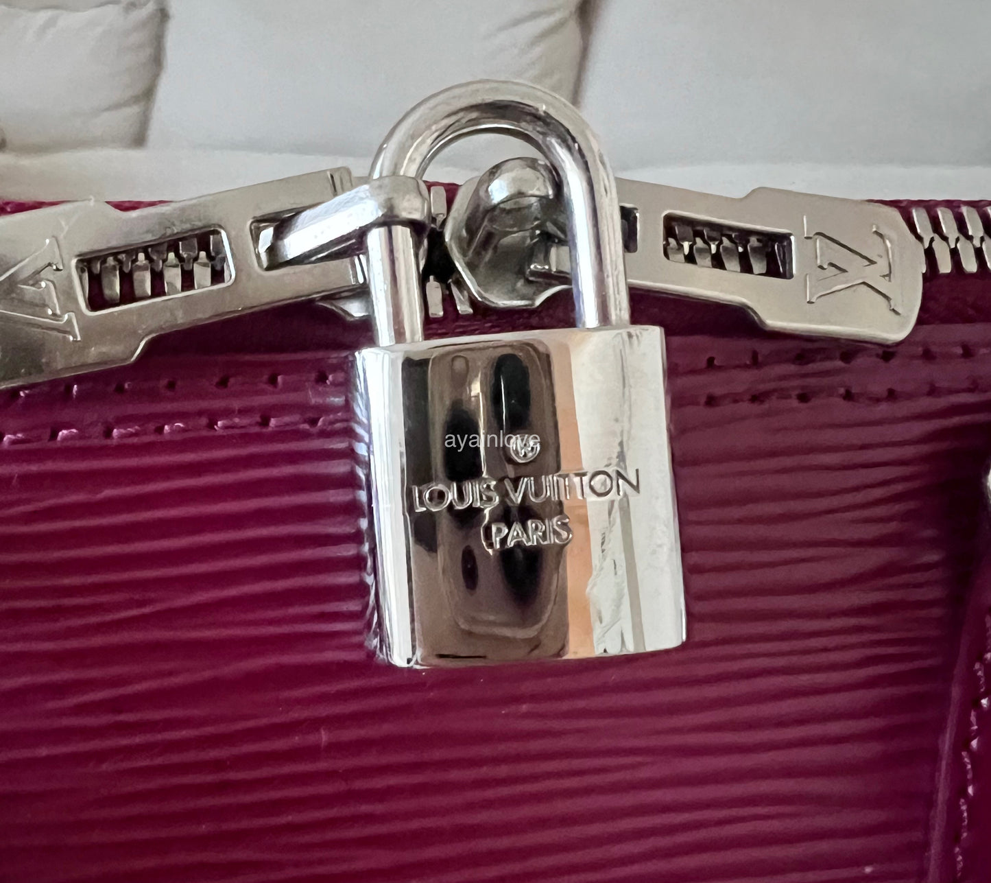 LOUIS VUITTON LV Alma PM Fuchsia Epi Leather Bag Silver Hardware