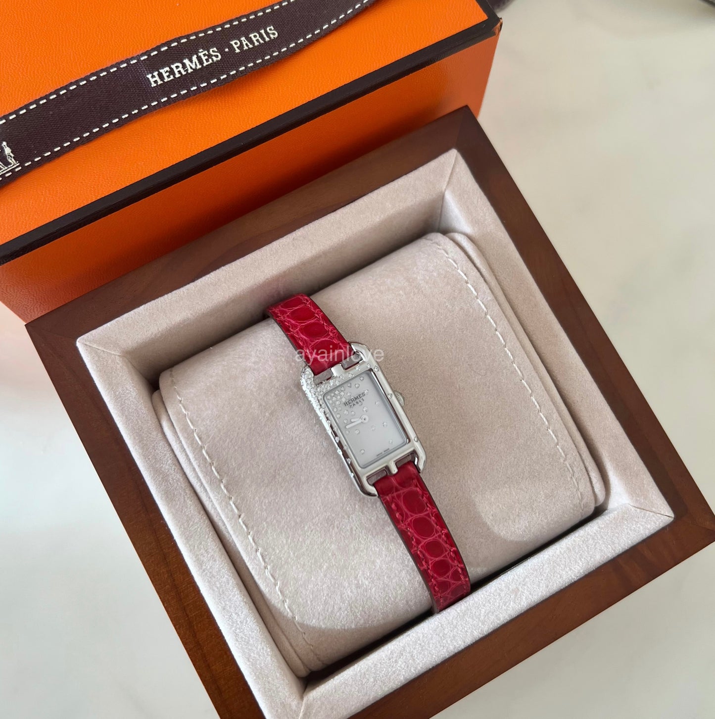 HERMES Nantucket 0.3ct Diamonds Watch Small 29mm Alligator Rogue Red Strap