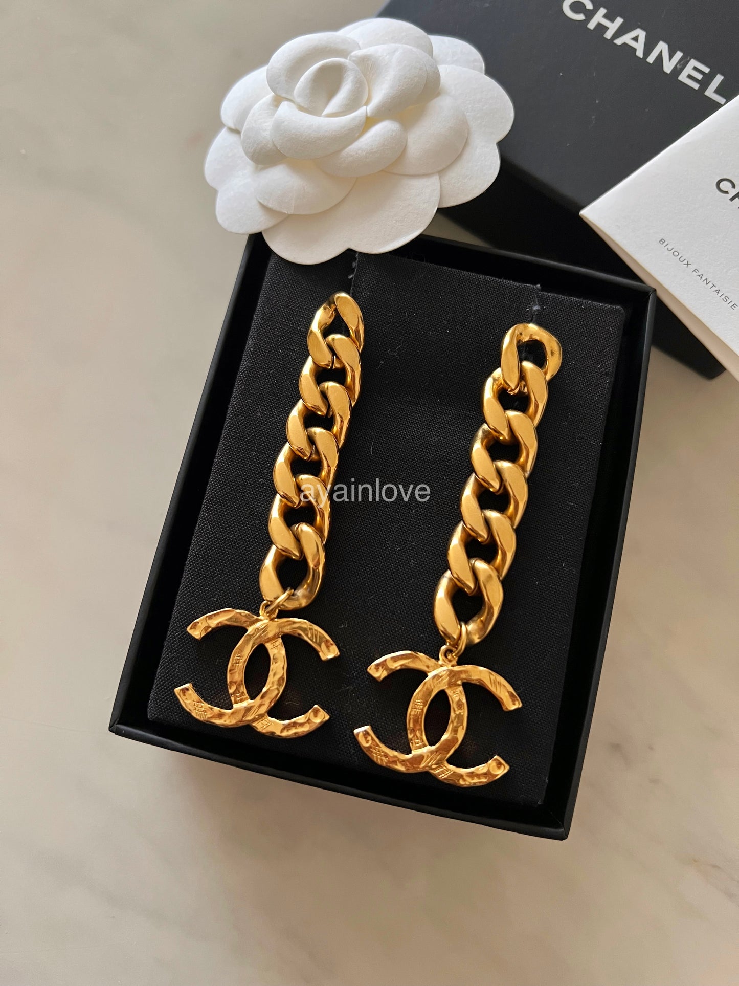 CHANEL 20P Chain Large CC Earrings Gold Hardware