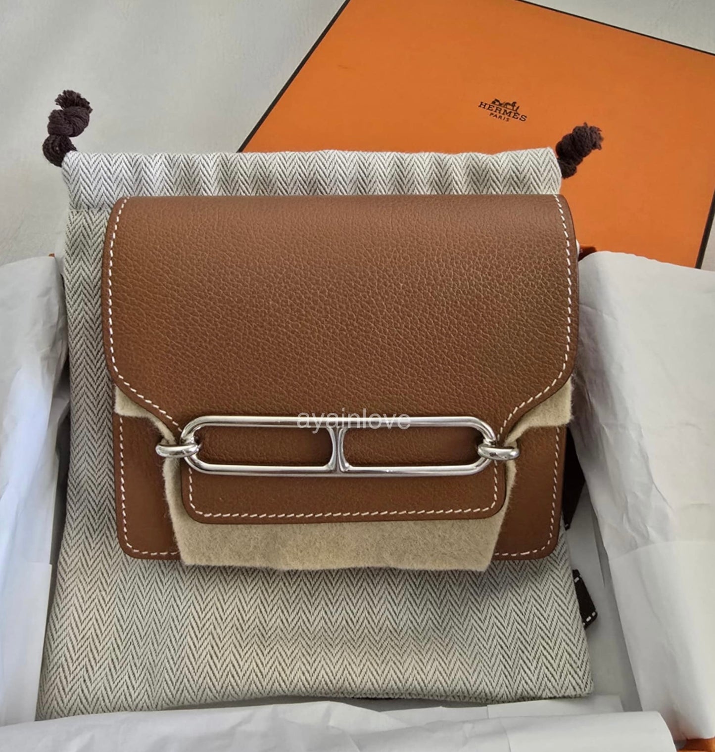 HERMES Roulis Slim Evercolor Gold with Inner Zipped Pouch Palladium Hardware (Z Stamp)