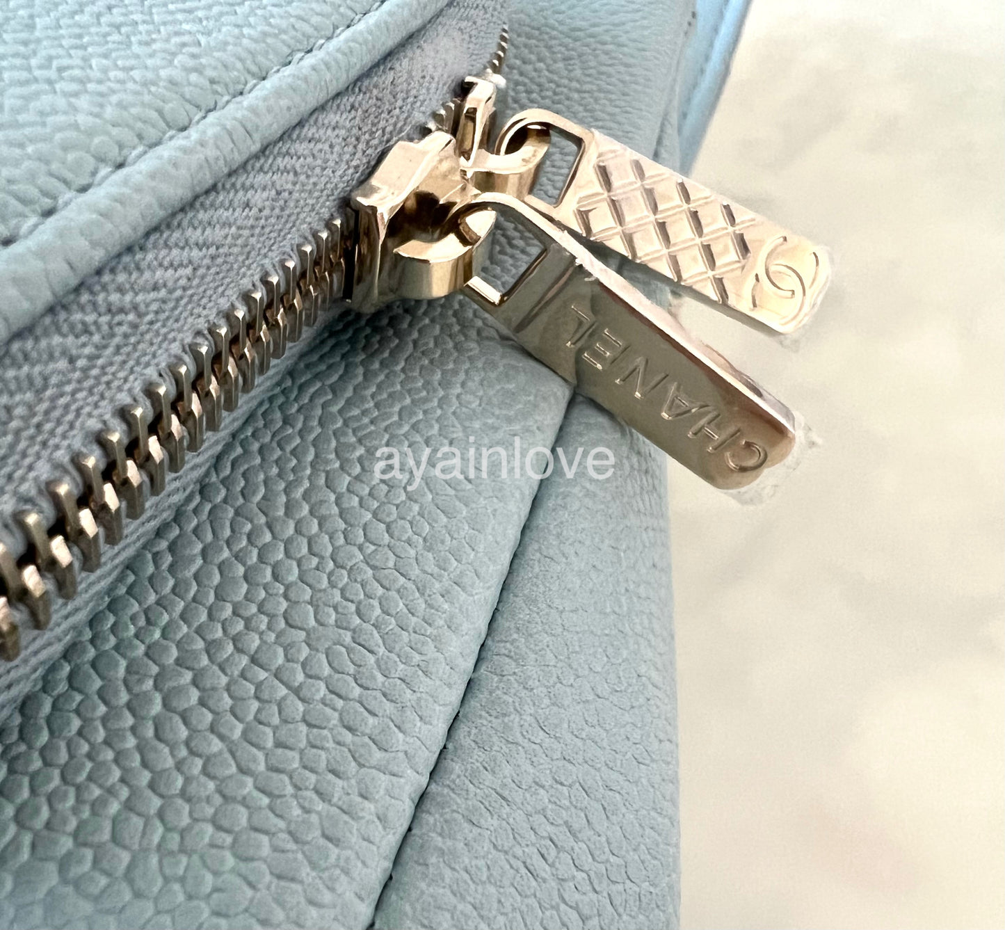 CHANEL 22P Light Blue Caviar Medium Business Affinity Light Gold Hardware