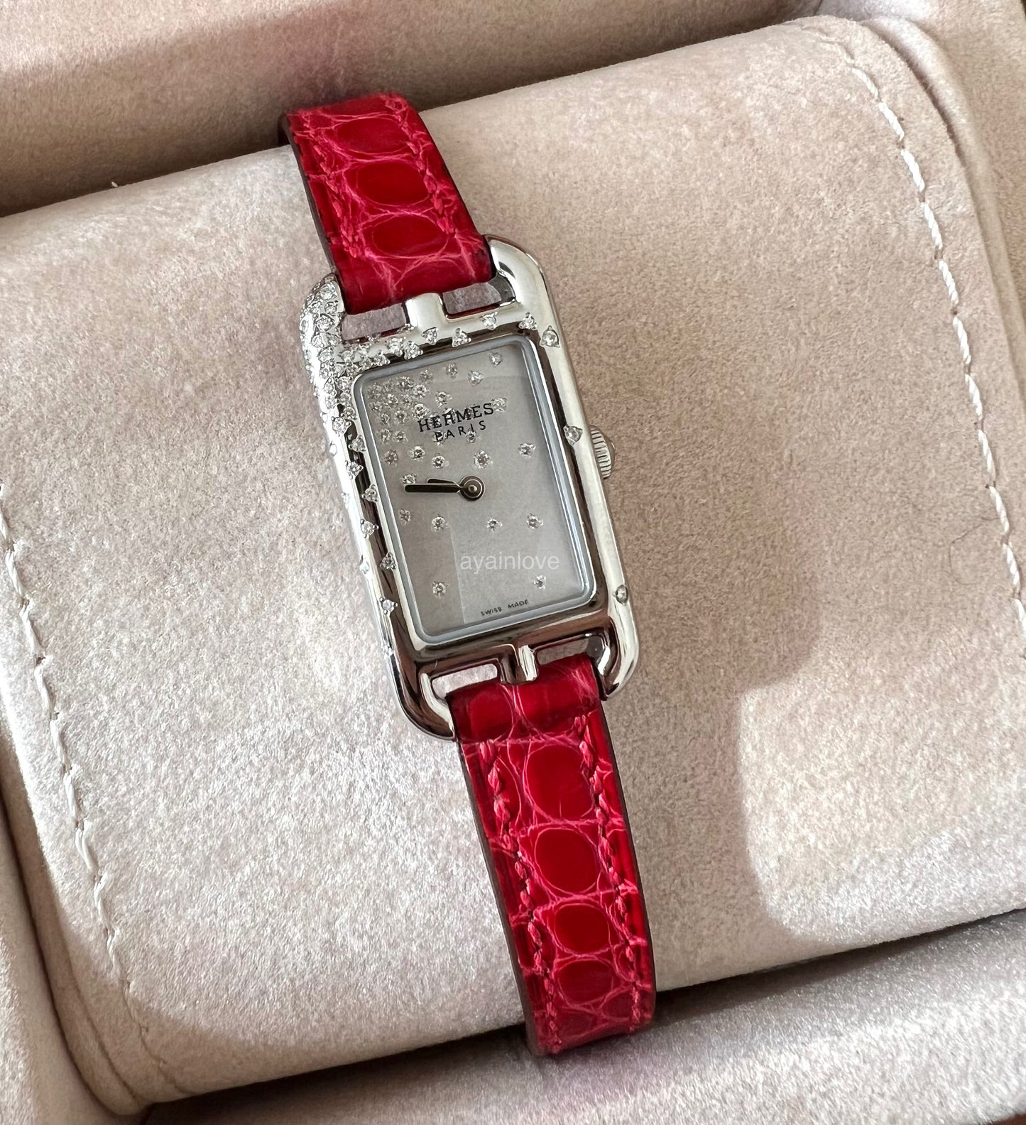 HERMES Nantucket 0.3ct Diamonds Watch Small 29mm Alligator Rogue Red Strap