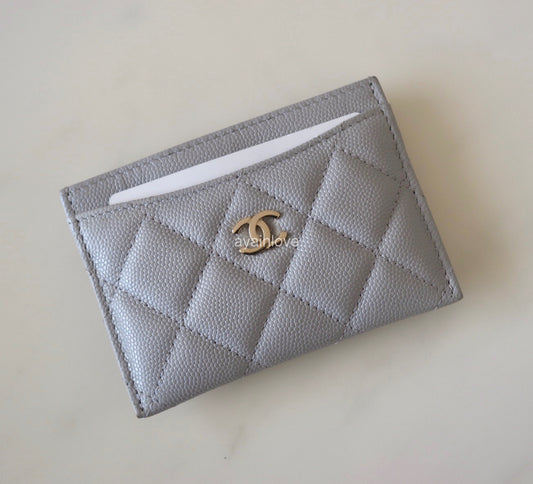 CHANEL 21A Dove Grey Caviar Flat Card Holder Light Gold Hardware