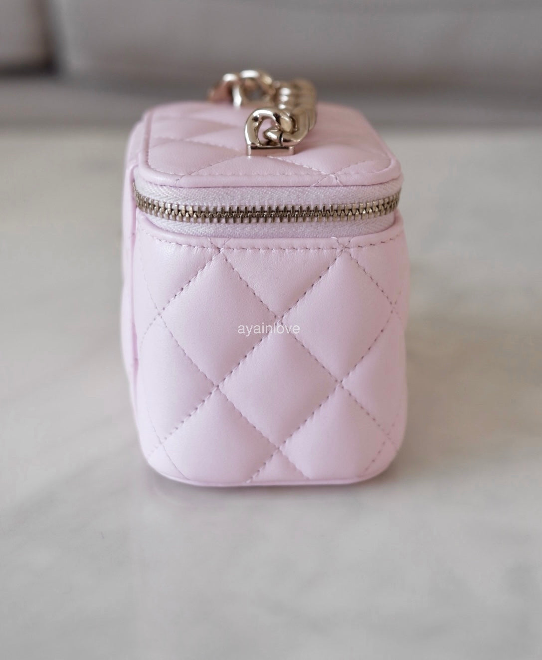 Chanel Pink Lambskin Leather Coco Pearl Crush Mini Vanity Case Chanel