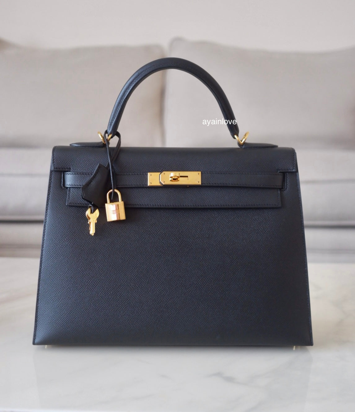 HERMES Kelly 32 Noir Black Epsom Sellier Gold Hardware X Stamp