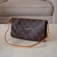 LOUIS VUITTON LV Pochette Accessoires *Old Version* Monogram Canvas Bag