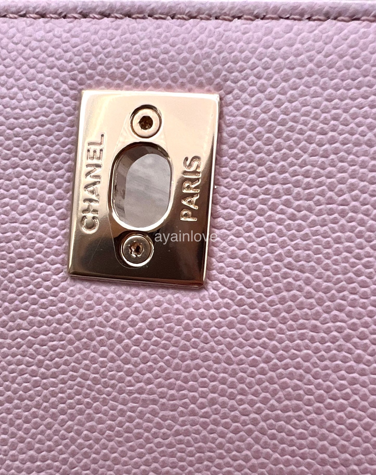 CHANEL Light Pink Caviar Small Business Affinity Light Gold Hardware