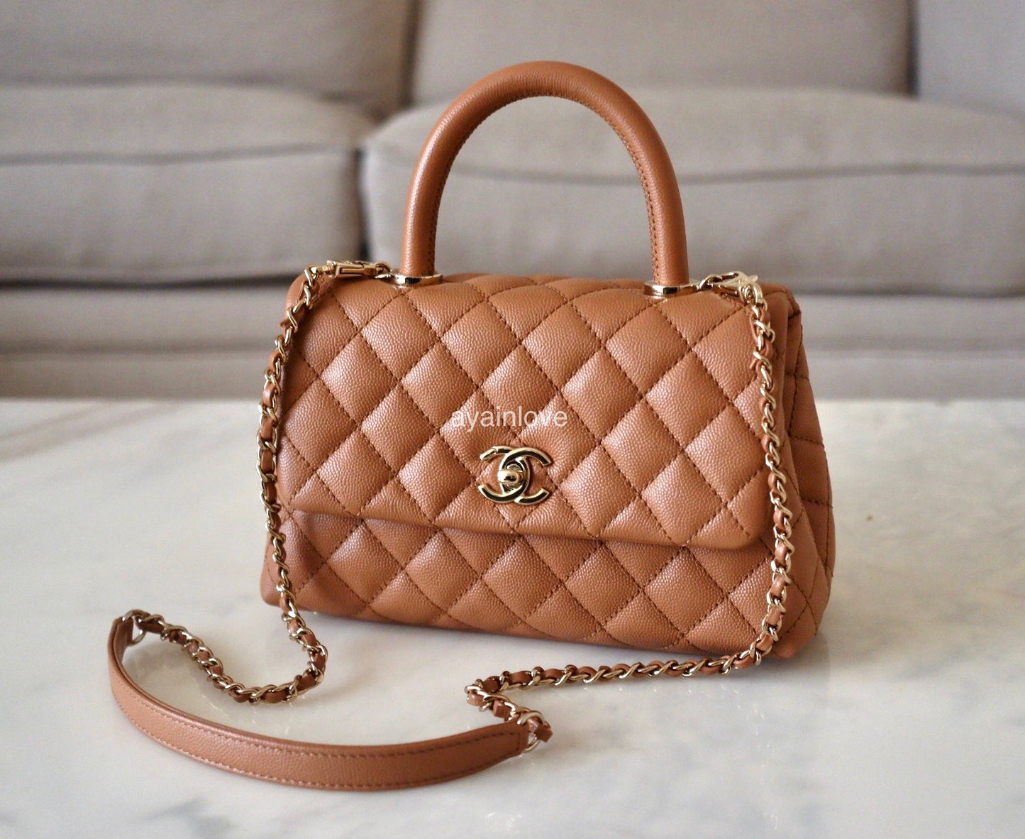 CHANEL 21P Caramel Brown Caviar Small Coco Handle 24 cm Light Gold Hardware