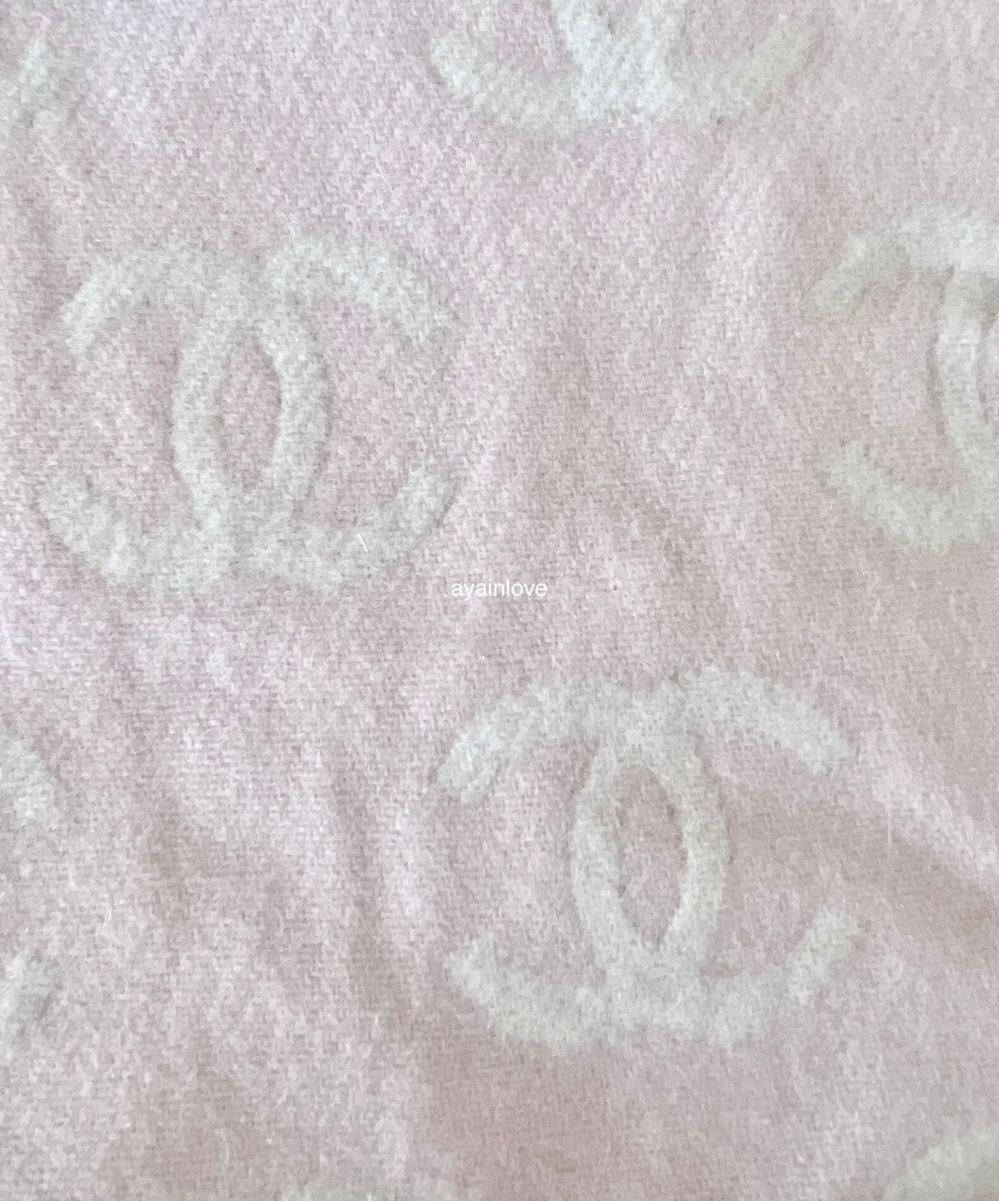 CHANEL CC Logo Wool Cashmere Double Side Light Pink/White Scarf