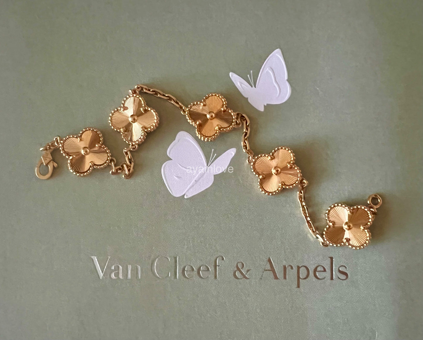 Van Cleef Arpels VCA 5 Motifs Bracelet Guilloche 18KT Yellow Gold Vintage Alhambra