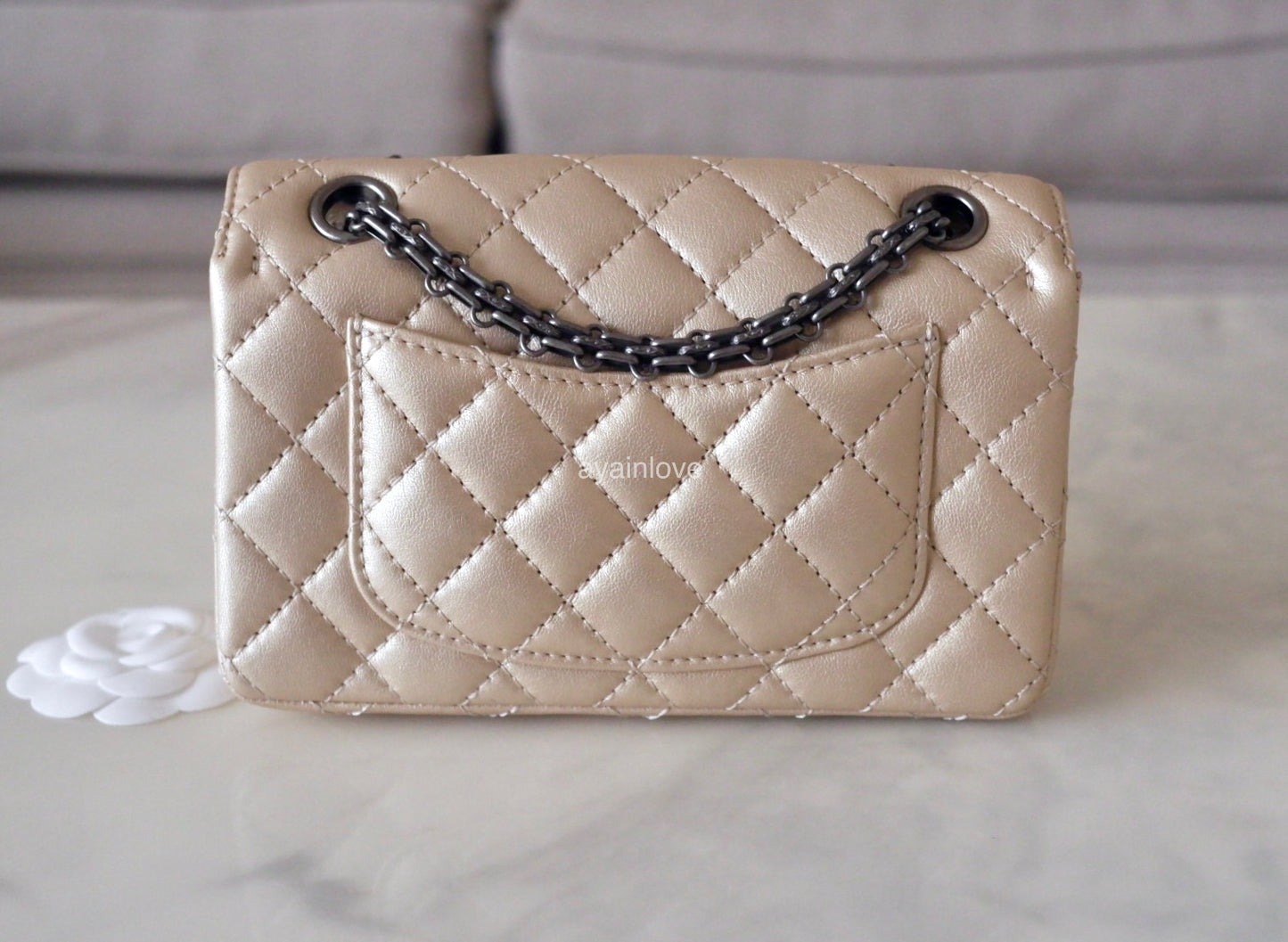 CHANEL 19K Iridescent Light Beige Sheepskin 2.55 Reissue 224 Mini Flap Bag Ruthenium Hardware