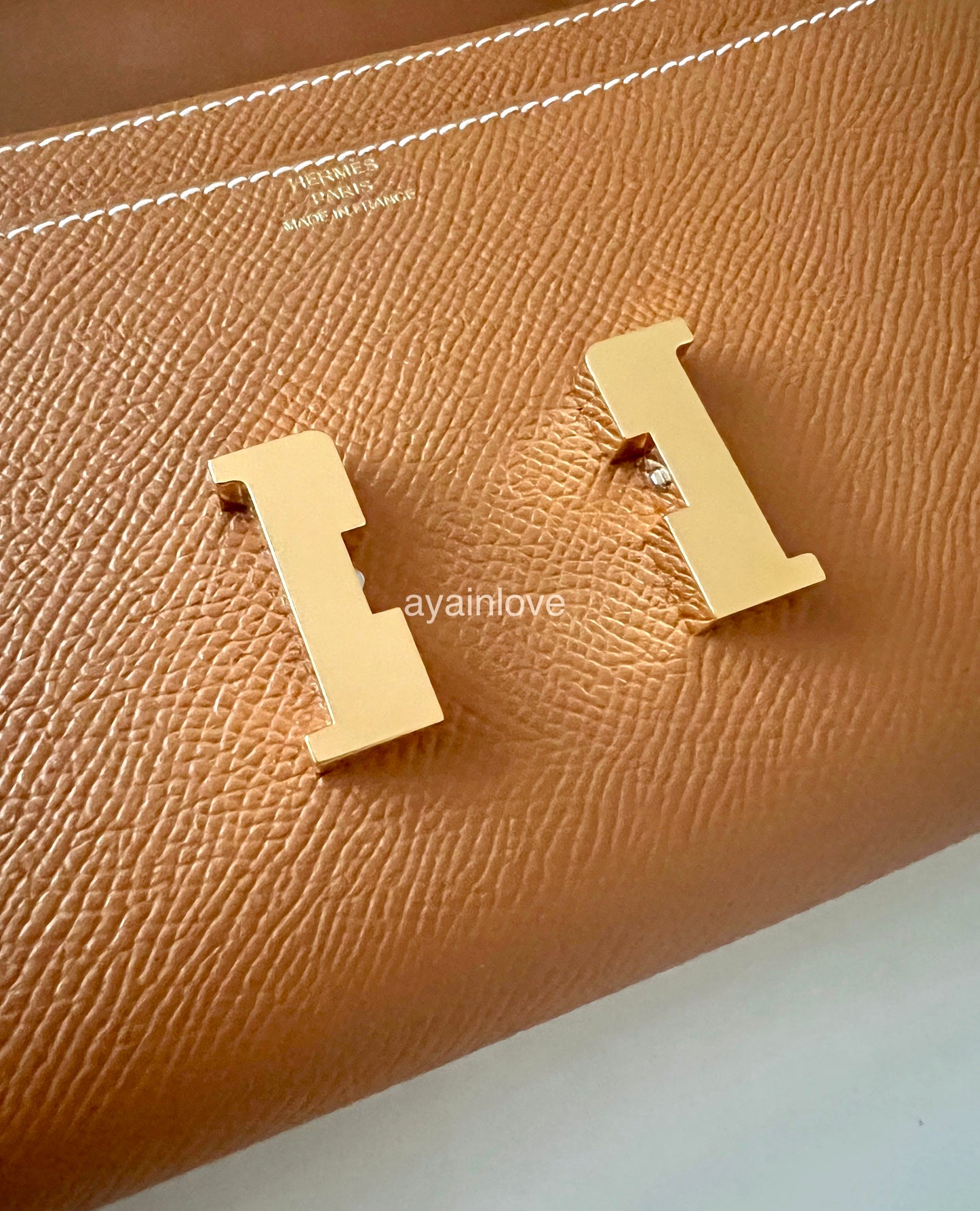 HERMES Constance To Go 18 CTG Clutch Gold Epsom Gold Hardware Z Stamp