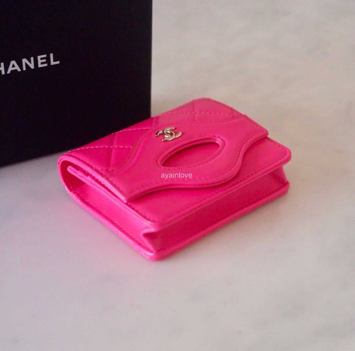 CHANEL 31 Hot Pink Shiny Calfskin Flap Card Holder Light Gold Hardware