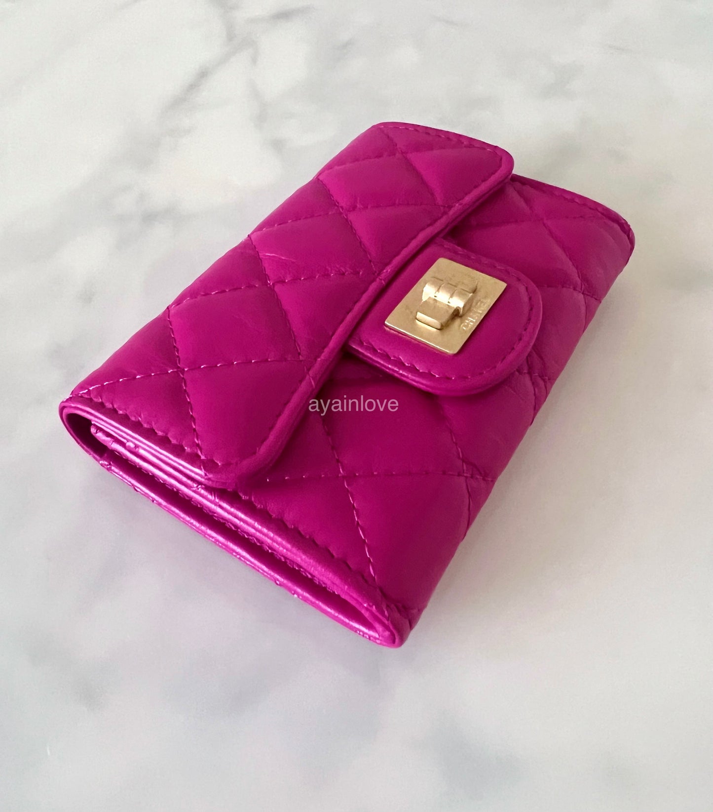 CHANEL 22A Dark Pink Fuchsia Calfskin Reissue Snap Card Holder Brushed Gold Hardware