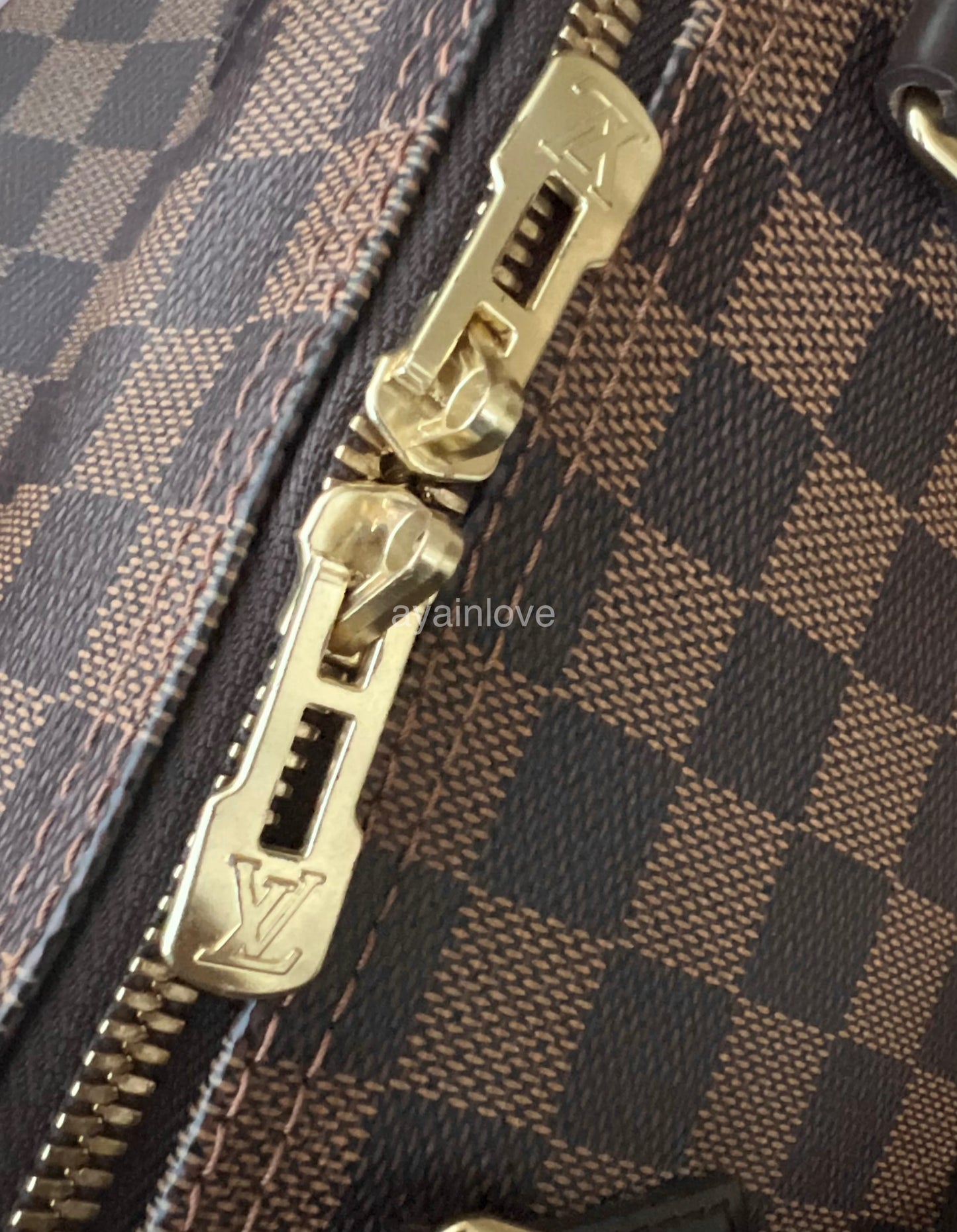 LOUIS VUITTON LV Speedy Bandoulier 30 Damier Ebene Bag Gold Hardware