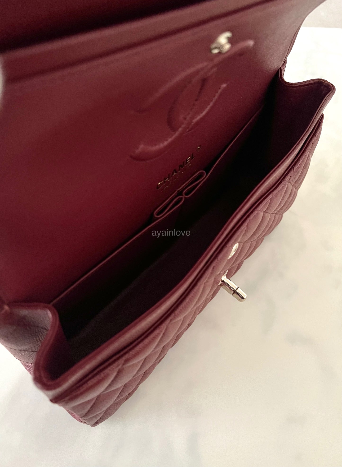 CHANEL 19B Burgundy Caviar Medium/Large Classic Flap Light Gold Hardware