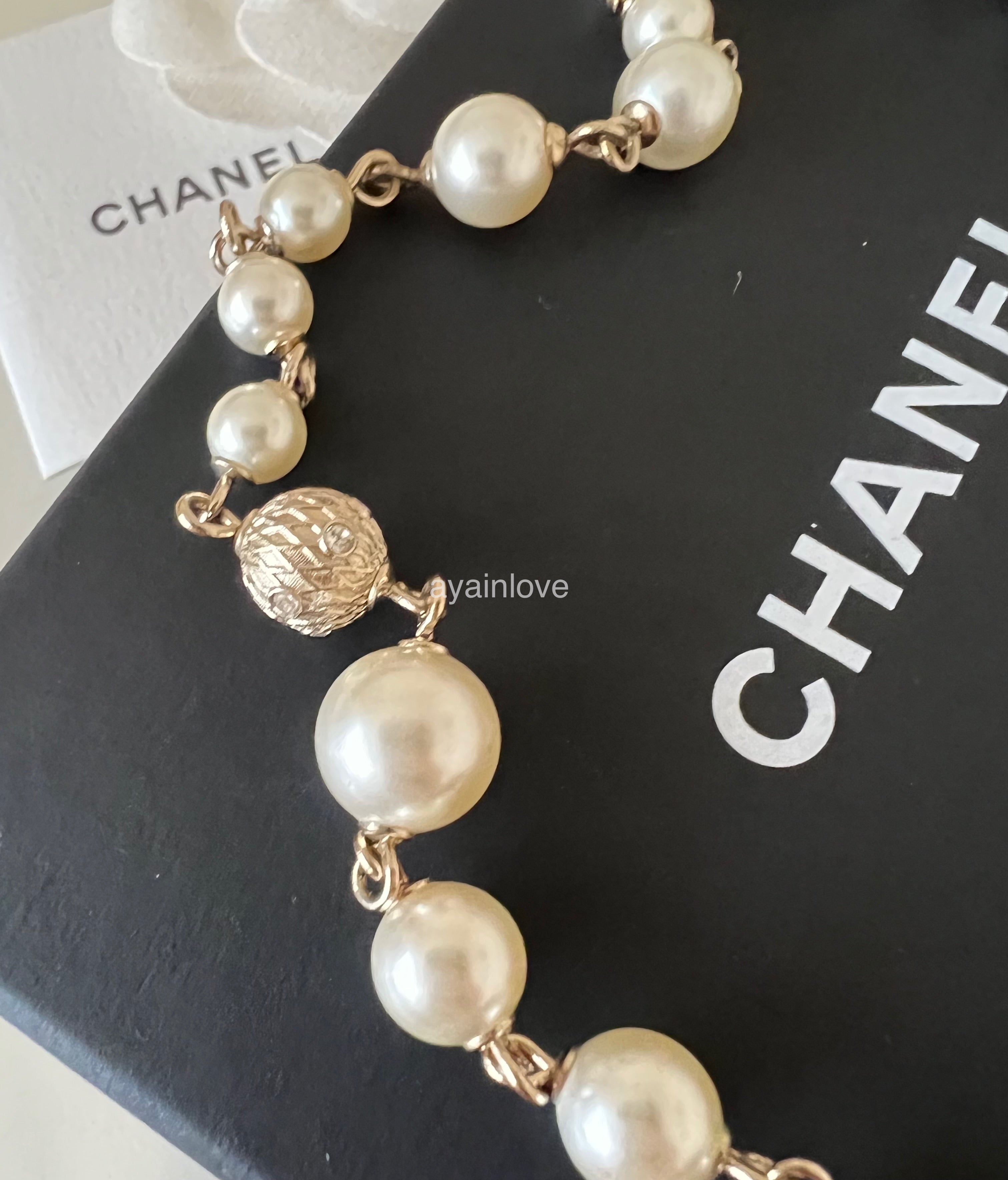 Chanel gold shop pearl necklace