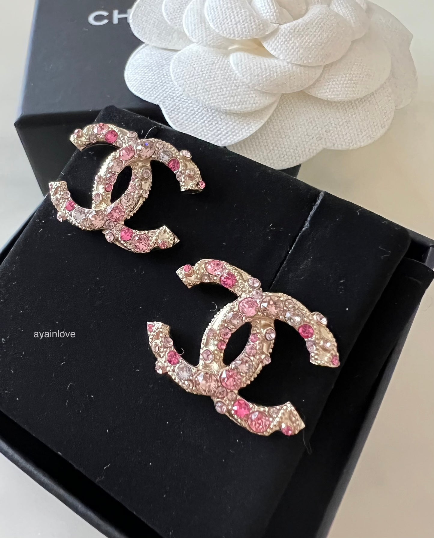 CHANEL 19S Pink Crystal Medium CC Stud Earrings Light Gold Hardware