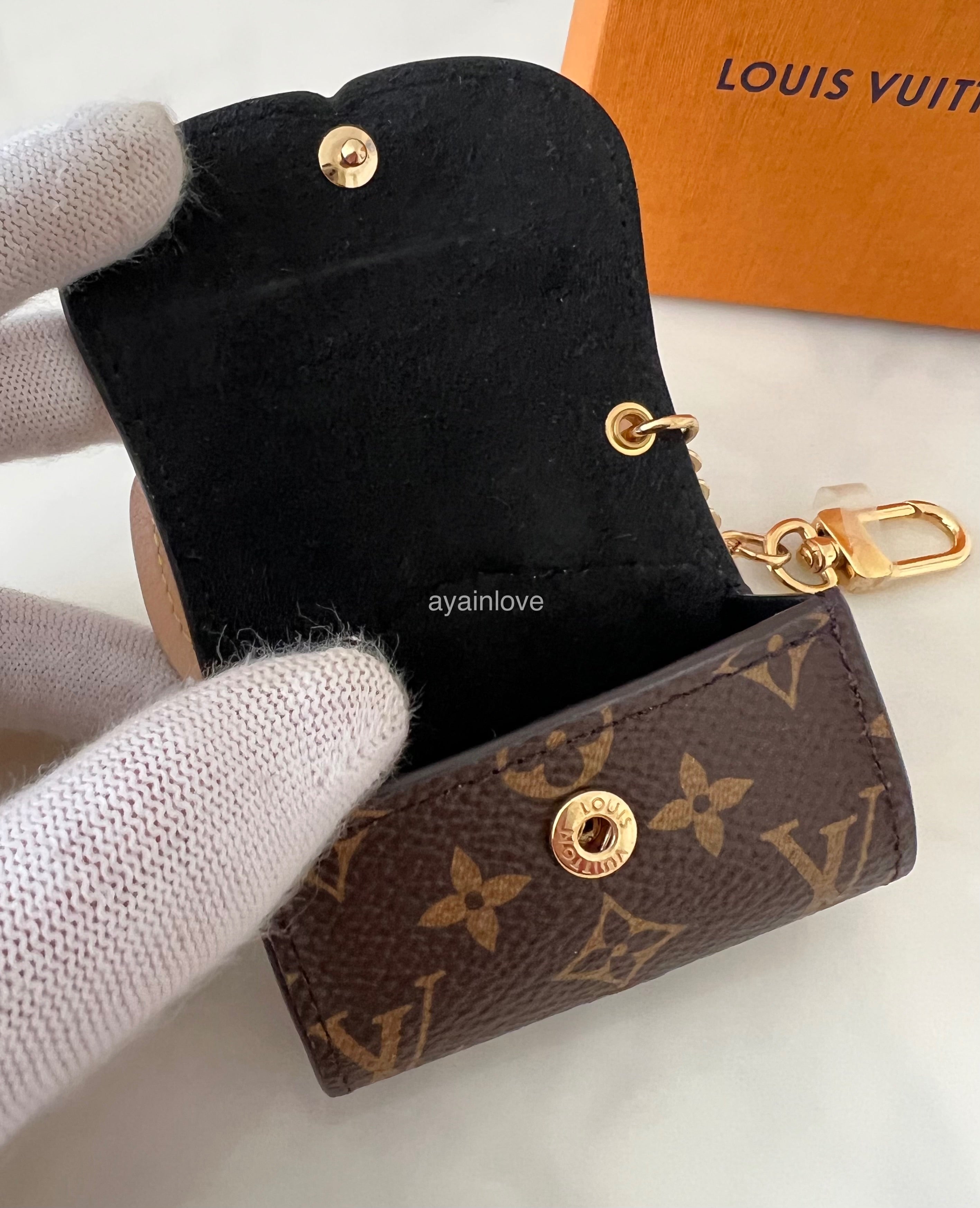 LOUIS VUITTON Cat EarPods Case AirPods Pro Gold Hardware – AYAINLOVE  CURATED LUXURIES