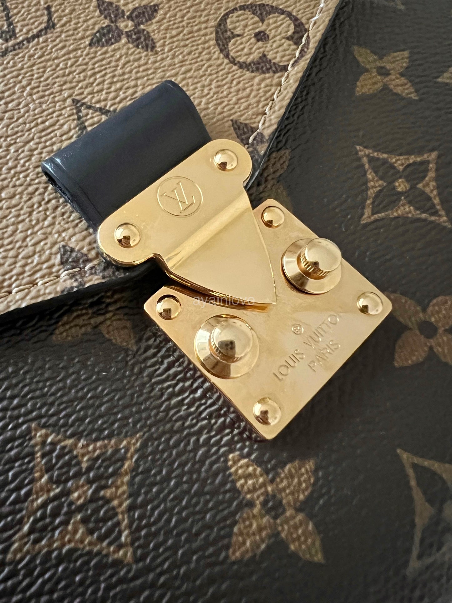 LOUIS VUITTON LV Reverse Monogram Pochette Metis Gold Hardware