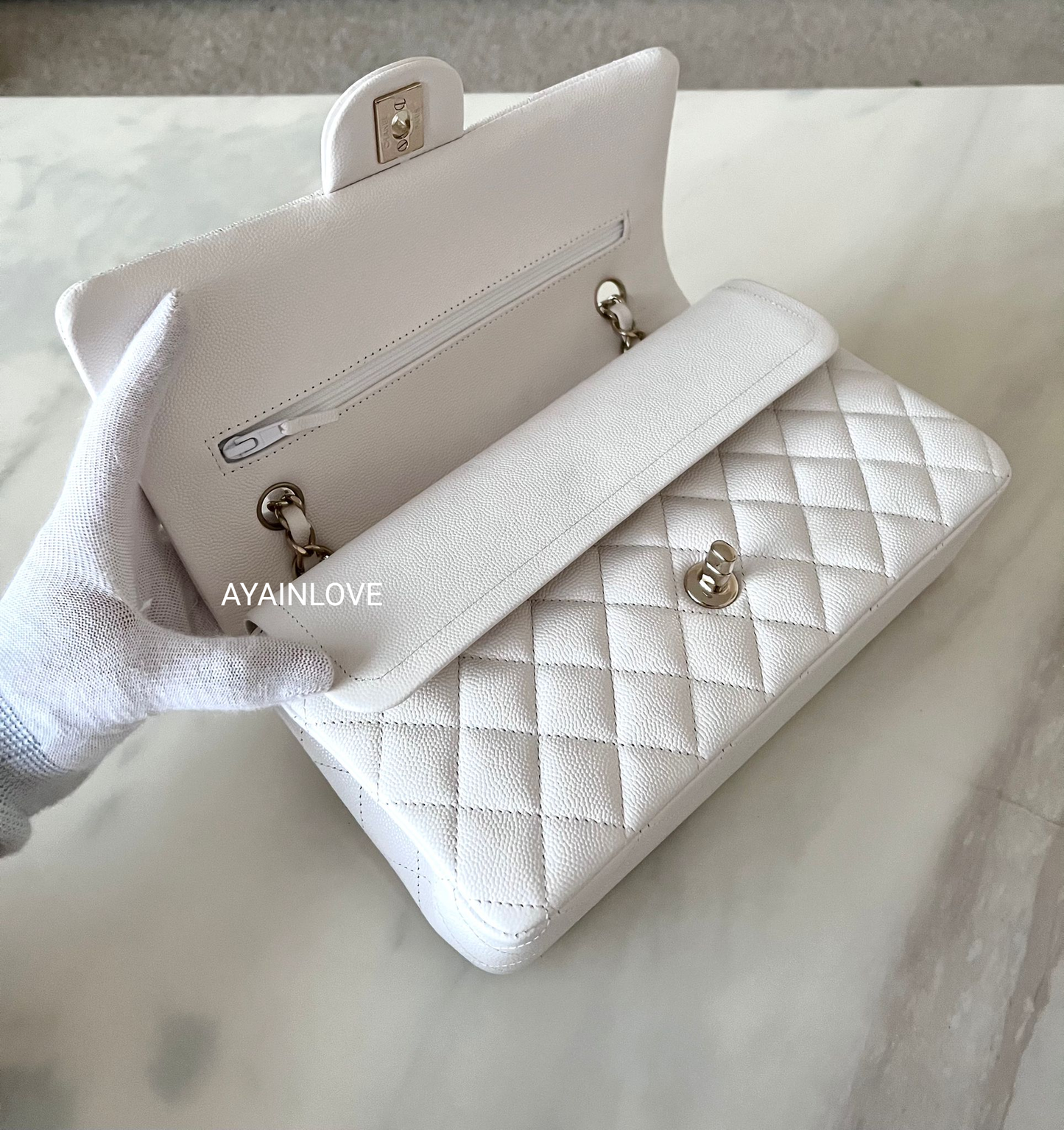 CHANEL 21S WHITE CAVIAR MEDIUM CLASSIC FLAP LIGHT GOLD HARDWARE