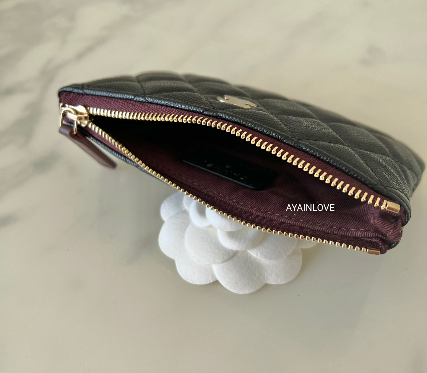 CLASSIC BLACK CAVIAR MINI O CASE GOLD HARDWARE BURGUNDY LINING