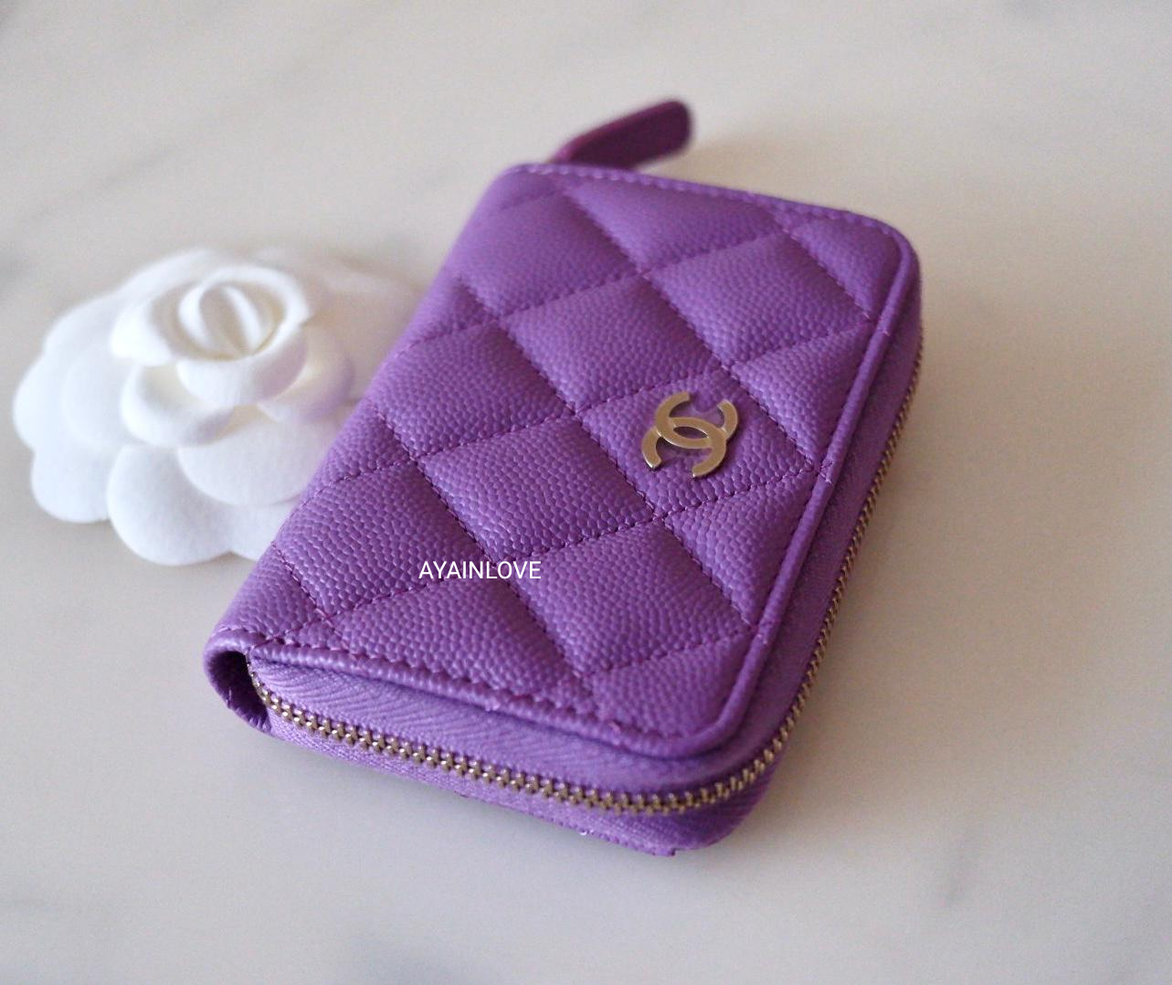 22S PURPLE CAVIAR ZIPPY CARD HOLDER LIGHT GOLD HARDWARE