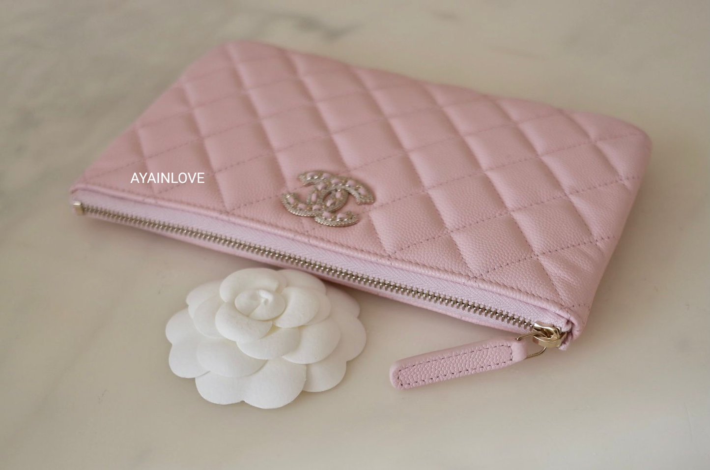 22S LIGHT PINK CAVIAR SMALL O CASE CRYSTAL CC HARDWARE