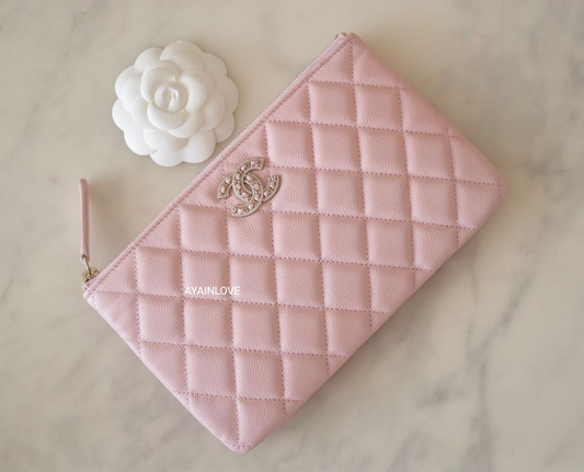 22S LIGHT PINK CAVIAR SMALL O CASE CRYSTAL CC HARDWARE