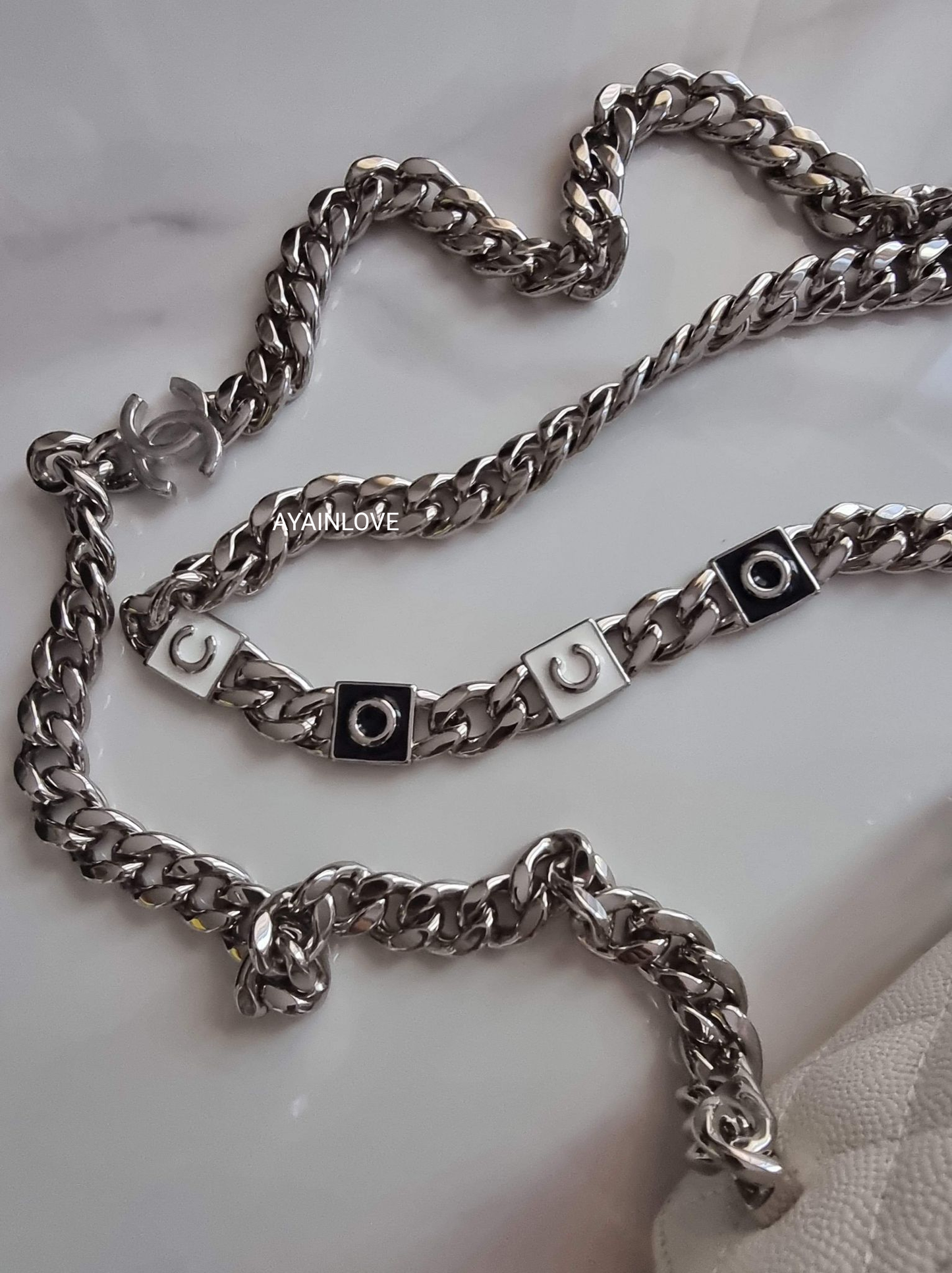 CHANEL 22S White Caviar Cube Vanity Coco Chain Silver Hardware