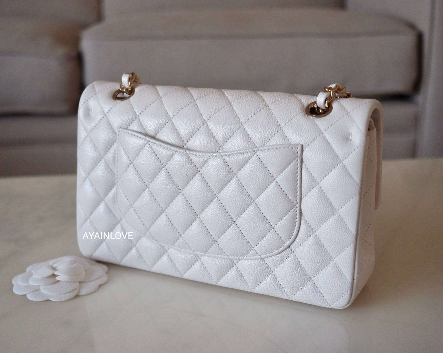 CHANEL 21S WHITE CAVIAR MEDIUM CLASSIC FLAP LIGHT GOLD HARDWARE