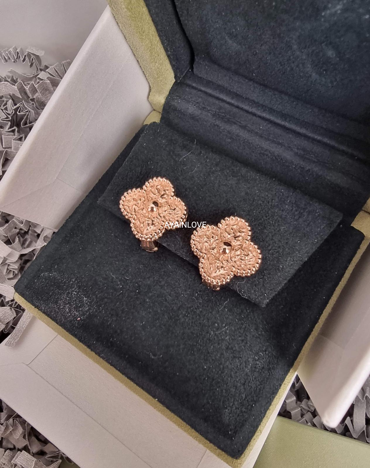 Van Cleef & Arpels Vintage Alhambra Carnelian 18K Yellow Gold Stud Earrings  - Luxury designerwear for less!