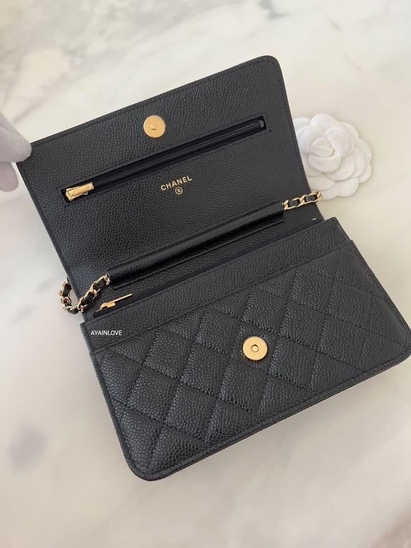 BLACK CAVIAR CLASSIC WALLET ON CHAIN GOLD HARDWARE *NEW*