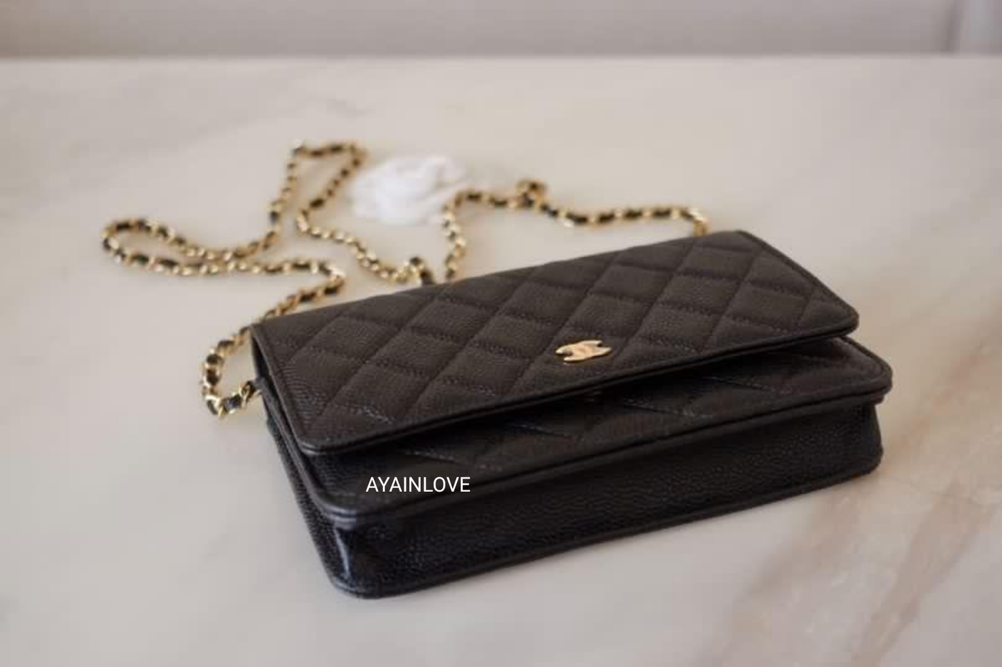 BLACK CAVIAR CLASSIC WALLET ON CHAIN GOLD HARDWARE *NEW*