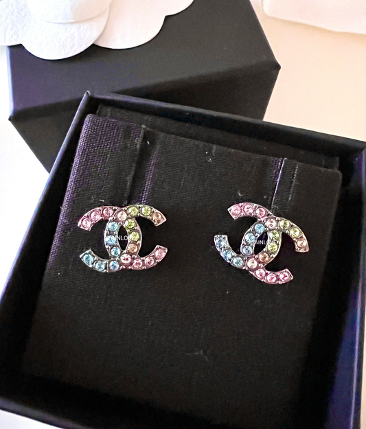 22S RAINBOW CC CRYSTAL STUD EARRINGS SHINY RUTHENIUM HARDWARE