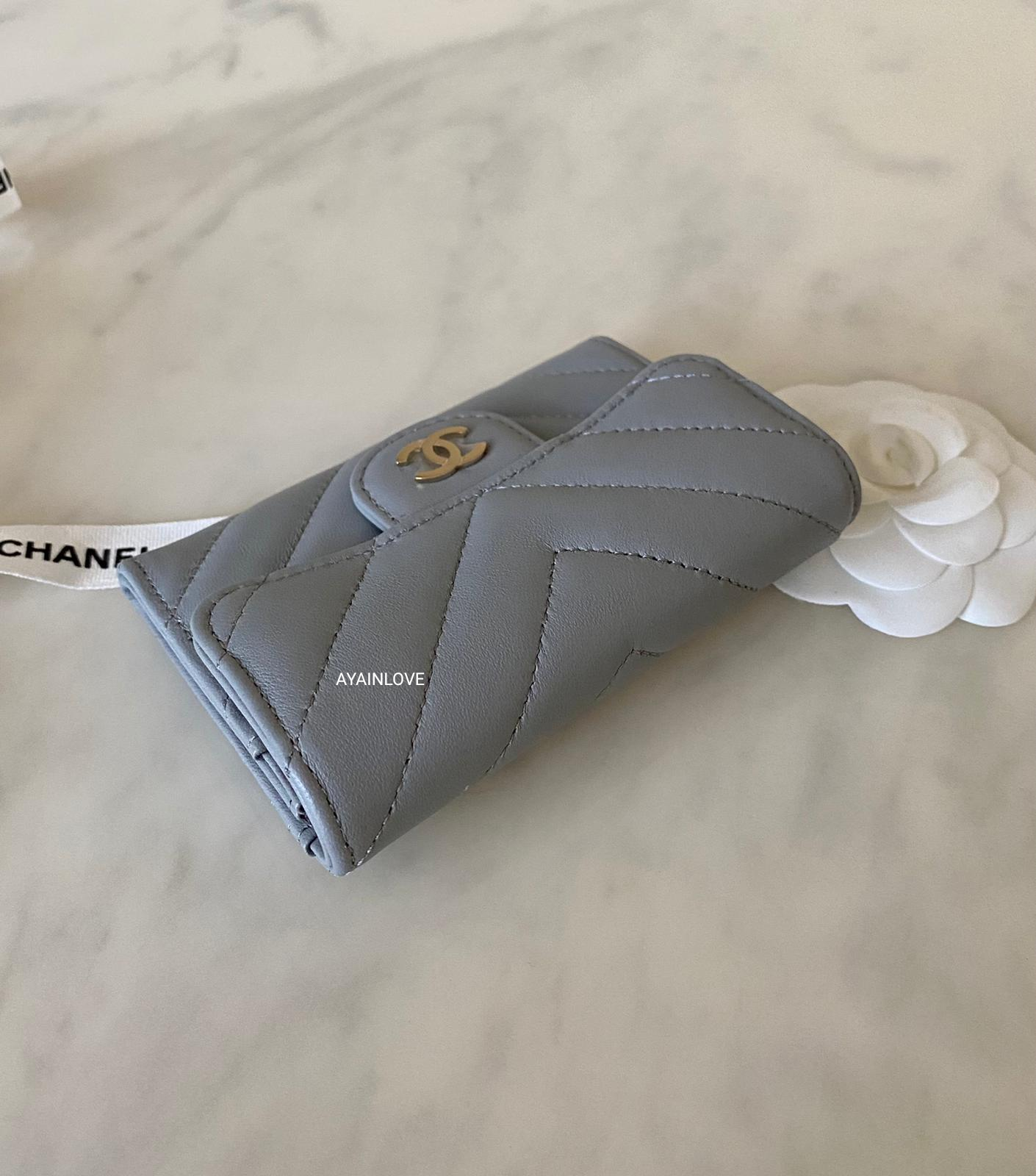 CHANEL 20S Grey Chevron Lamb Skin Snap Card Holder Light Gold Hardware