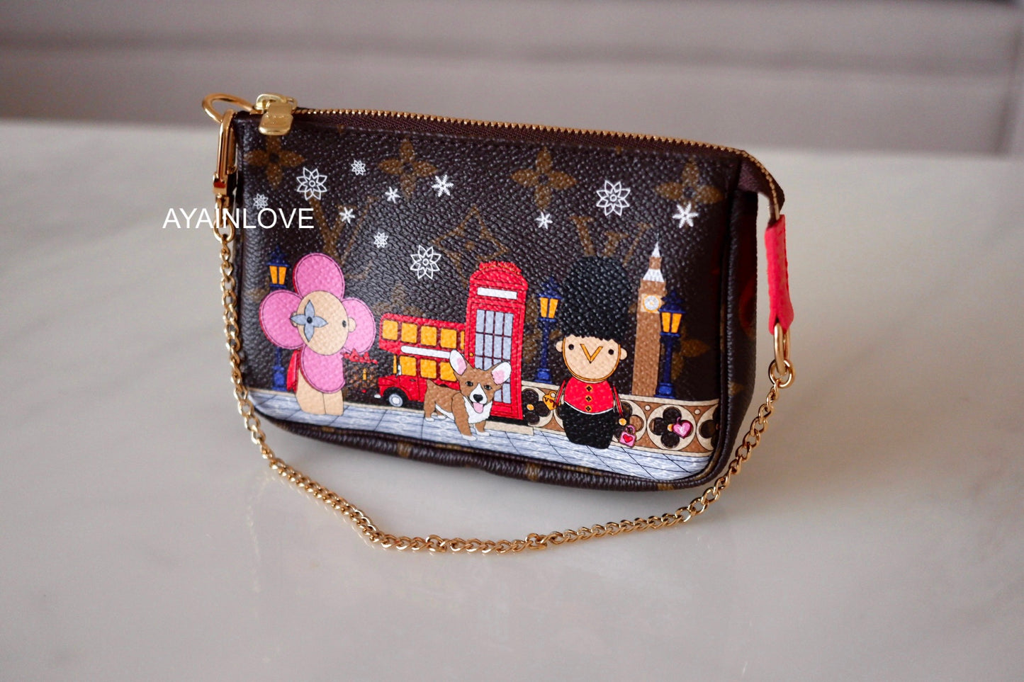 LOUIS VUITTON Mini Pochette Holiday Japan Limited Edition and