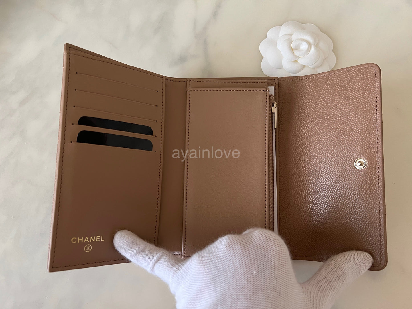 CHANEL 22K Caramel Dark Beige Caviar Medium Flap Trifold Wallet Oversized CC Light Gold Hardware