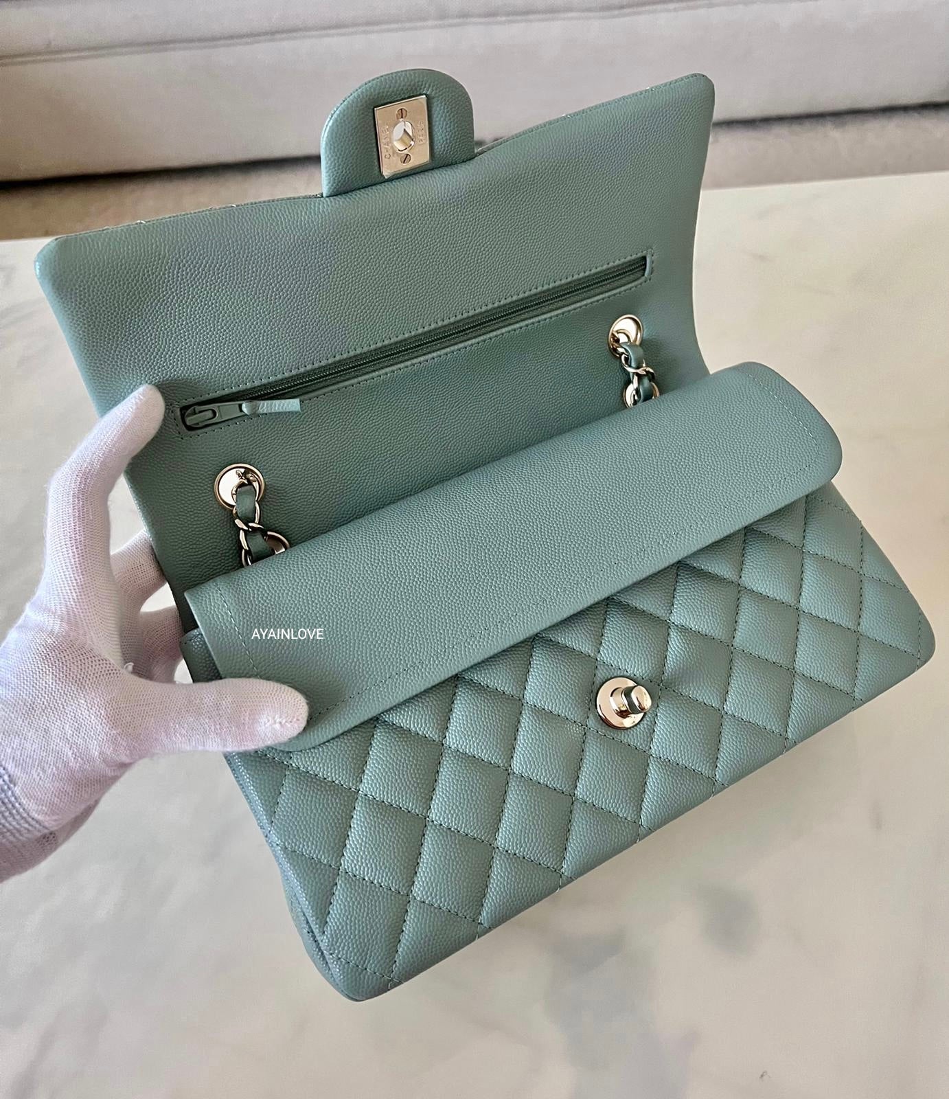 Green chanel classic online flap