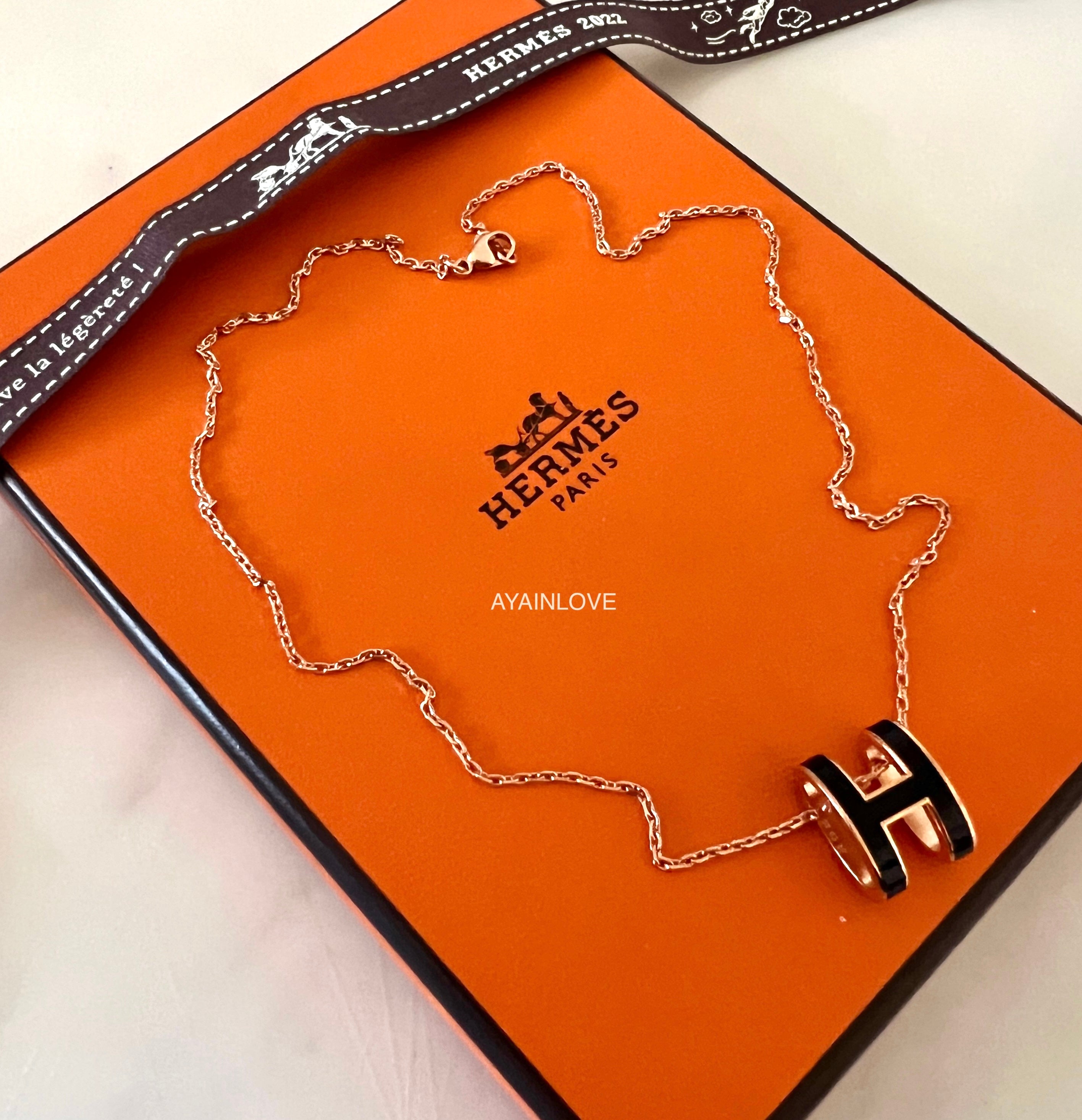 Hermes hot sale necklace black