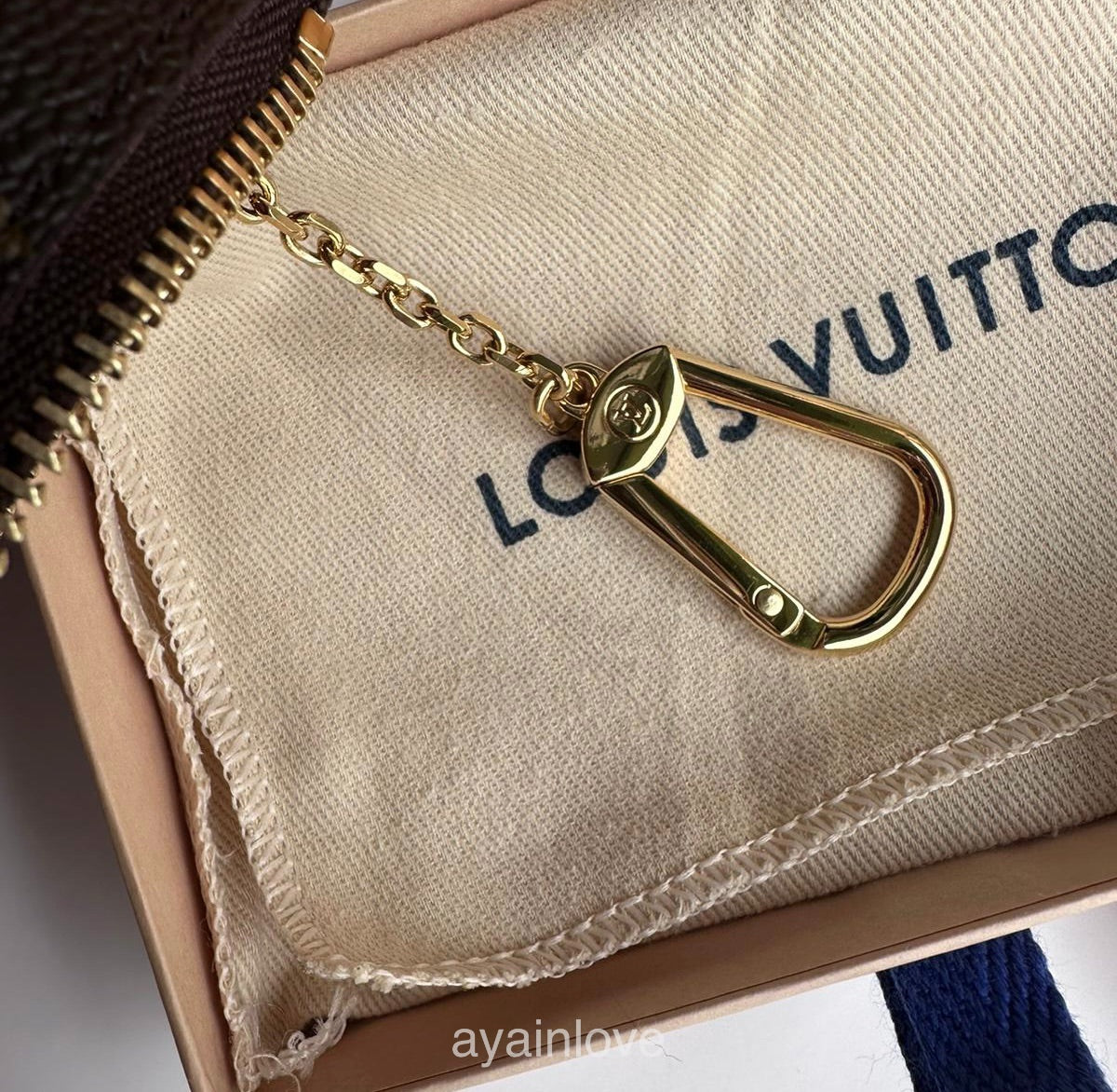 Hot Selling Louis Vuitton L TO V LV Logo Pattern Silver -Yellow Gold  Two-tone Round Brooch For Men Price Malaysia