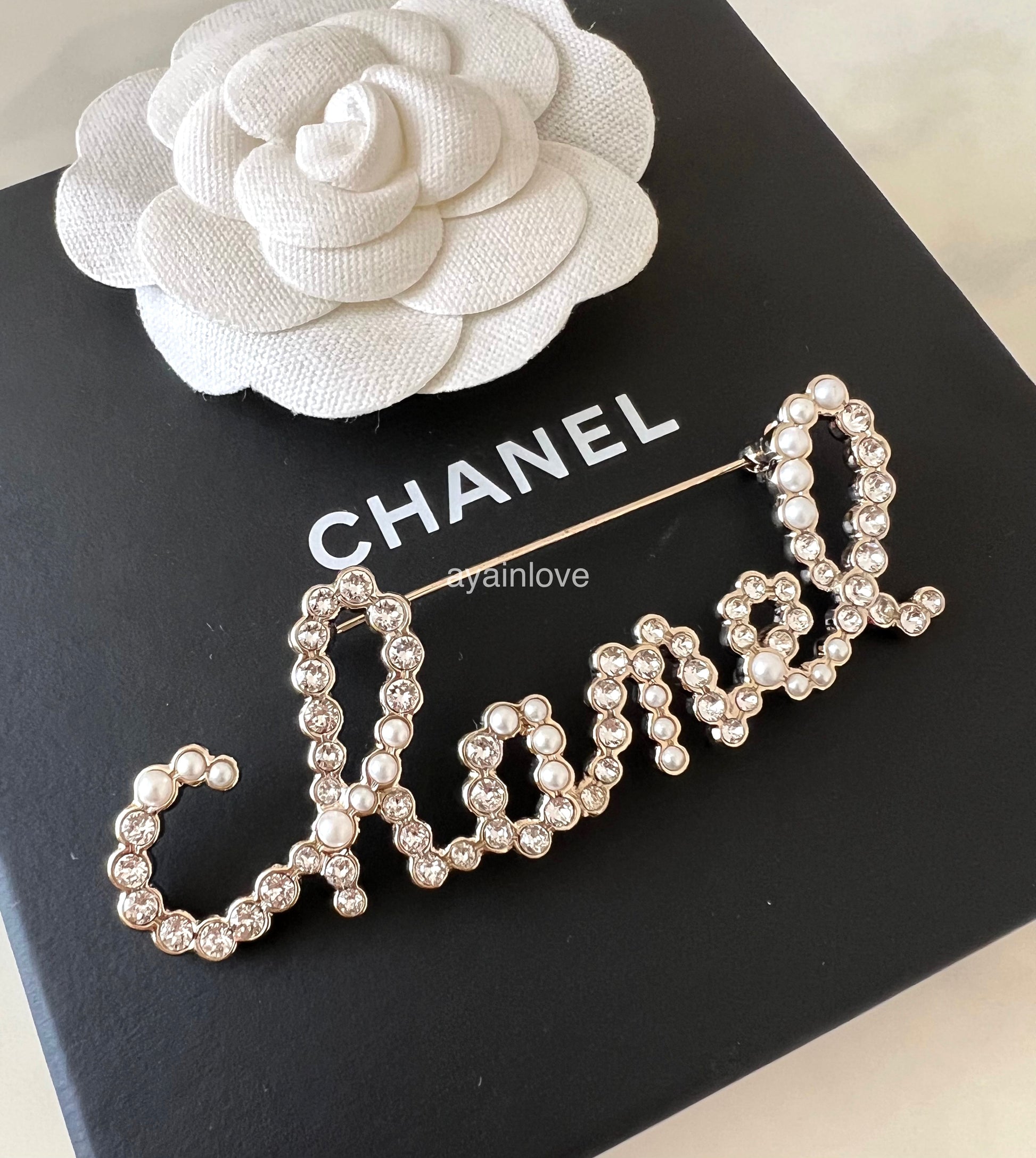 Chanel Pins