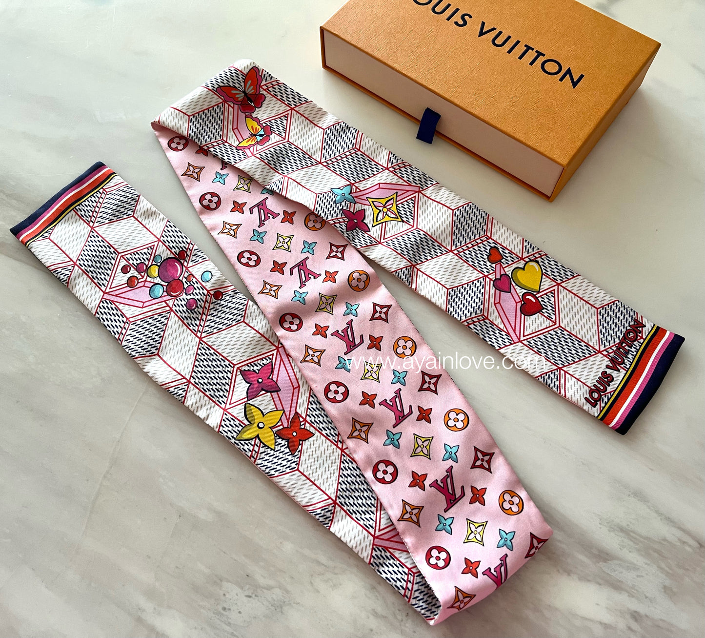 Louis Vuitton All In LV Bandeau Silk Twilly Rose – Coco Approved