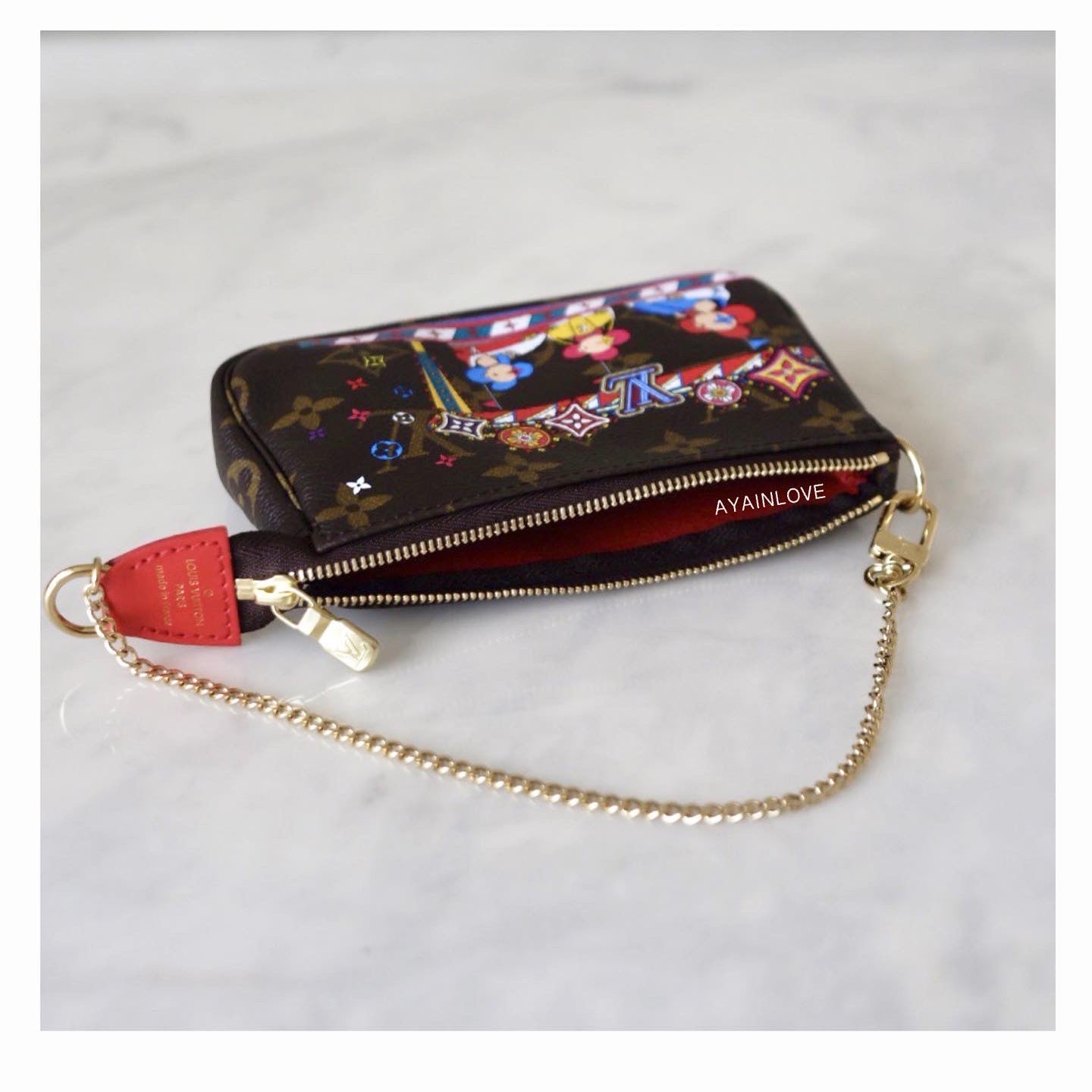 Lv mini pochette online christmas 2020